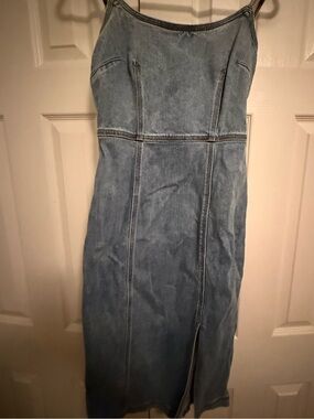 Steve Madden Light Blue Denim Slip Dress Size 2, but fits like a size 0.